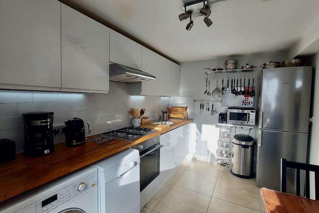 Central Apartment, Kings Cross 6 Mins Walk Лондон Экстерьер фото